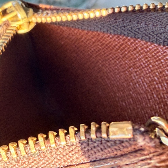 Louis Vuitton Monogram Canvas Key Holder Pouch Wallet - Picture 15 of 16